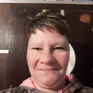 Meet your Posher, Dee